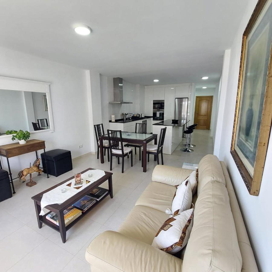 Apartamento Frente A La Playa Piso 3 Естепона Екстер'єр фото