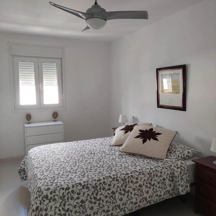 Apartamento Frente A La Playa Piso 3 Естепона Екстер'єр фото