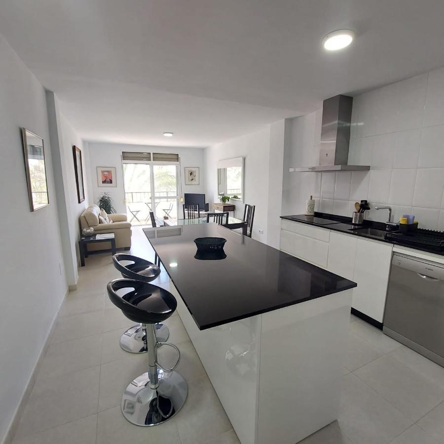 Apartamento Frente A La Playa Piso 3 Естепона Екстер'єр фото