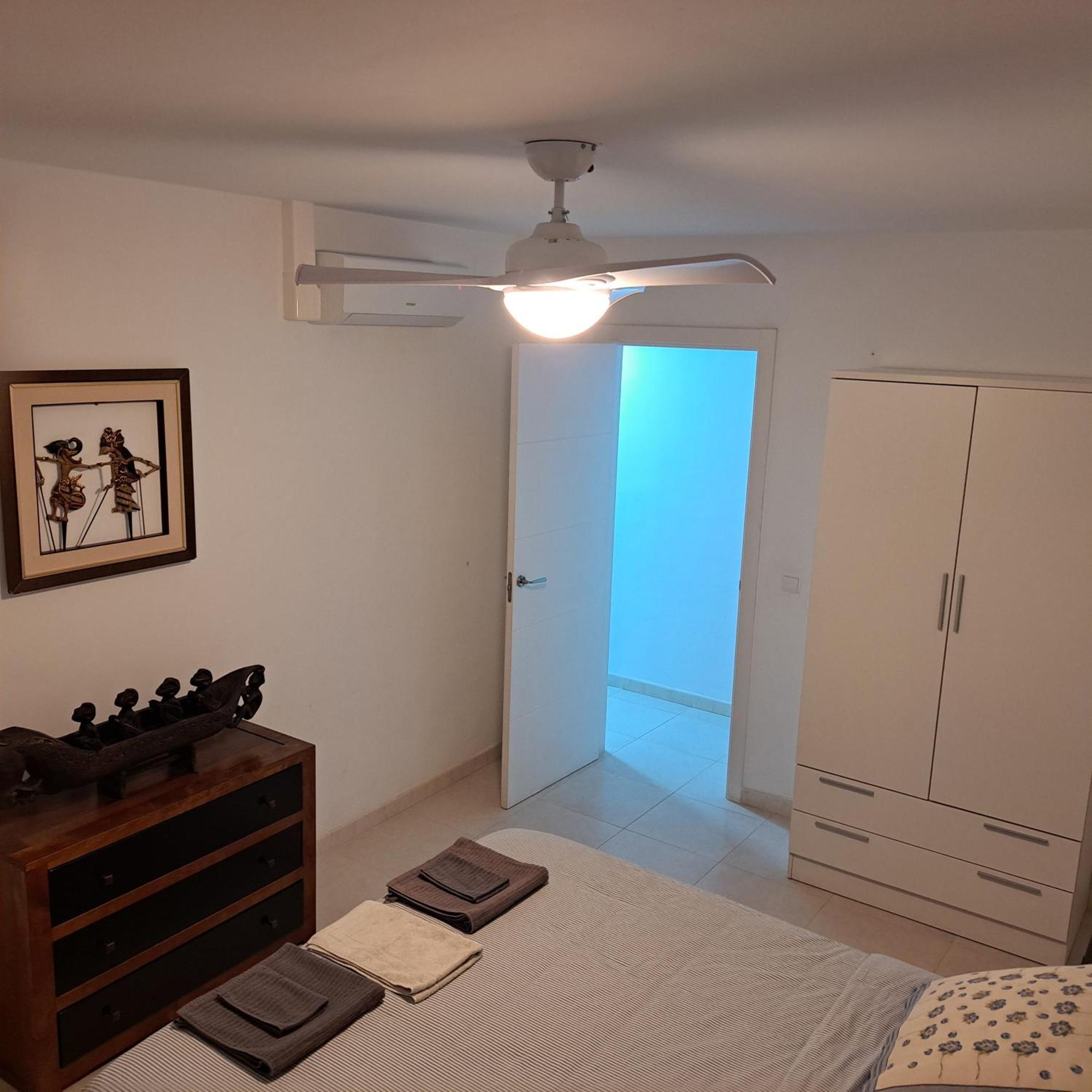 Apartamento Frente A La Playa Piso 3 Естепона Екстер'єр фото